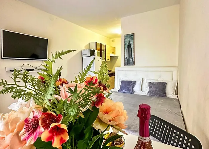 Lägenhet студио каскадас м5 *